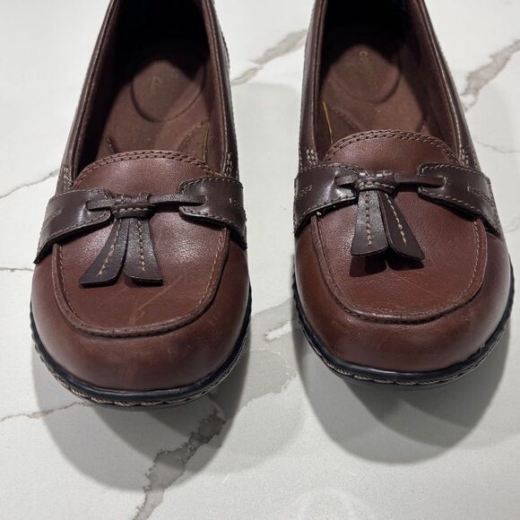 Clarks | Women’s Slip-On Loafers Shoes Sz 6.5 Brown Tassels - Picture 2 of 10